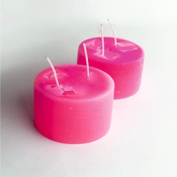 SHORT PILLAR (Magenta Tint + Cubes) Candle Set of 2 with 2 Burning Plates