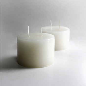 SHORT PILLAR (White) Candle Set of 2 with 2 Burning Plates