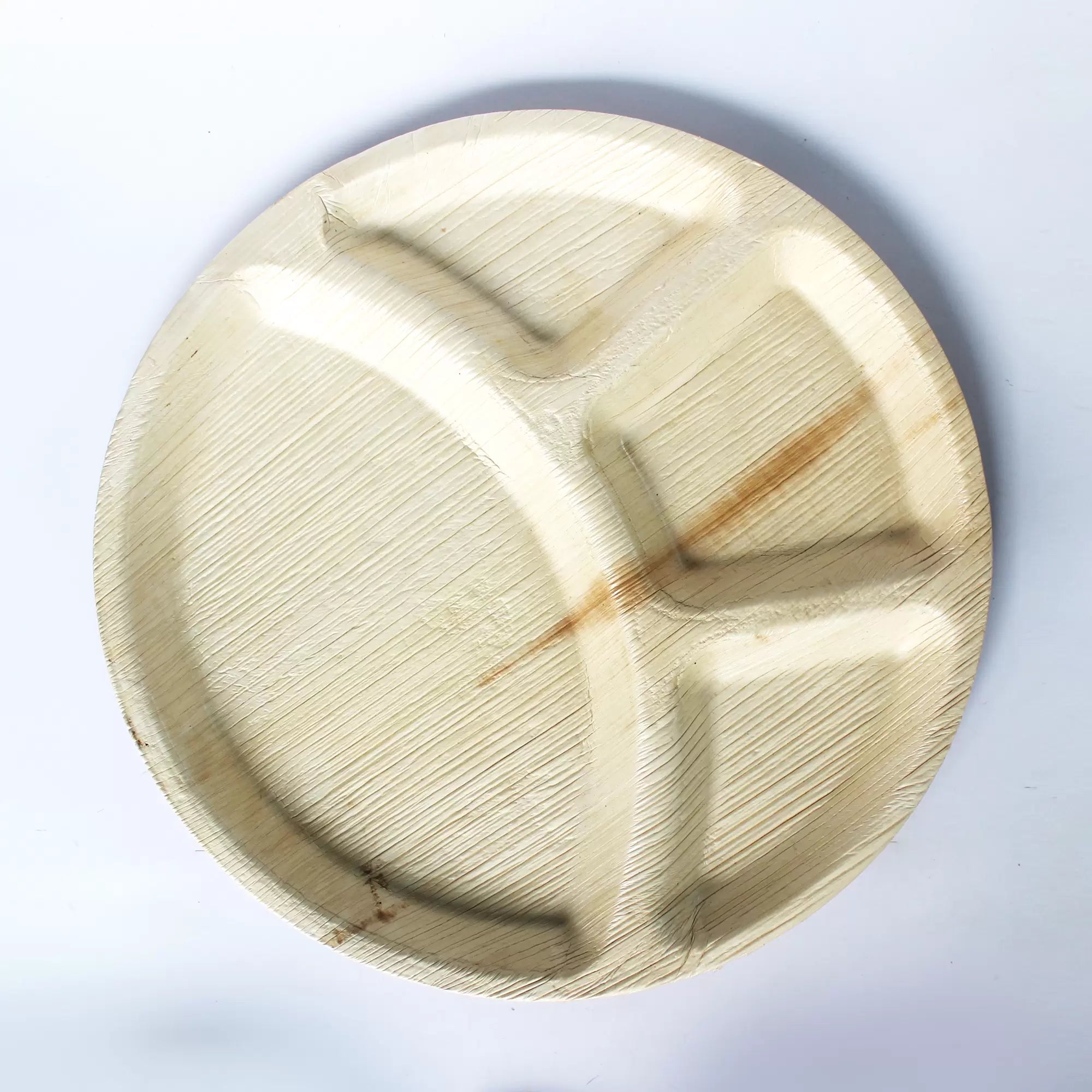 Areca Leaf Circular Thali with 4 Compartments – Set of 100