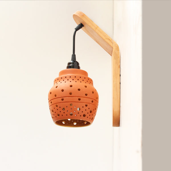 BEE Wall Light with Wooden Holder