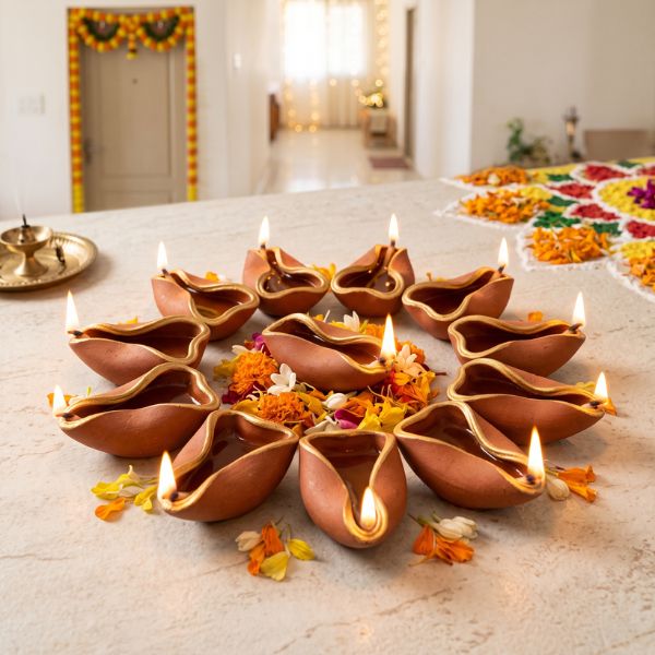 CURVY Diya Handcrafted Terracotta Diya – Set of 12