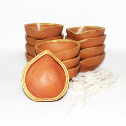 Heart Shape Diya – Diwali Special (Set of 12 Diyas & Cotton Wicks)