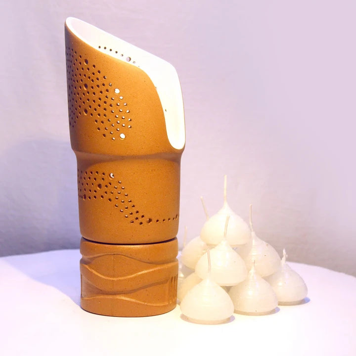 Lily 1 Candle Holder + 2 Tealights Free