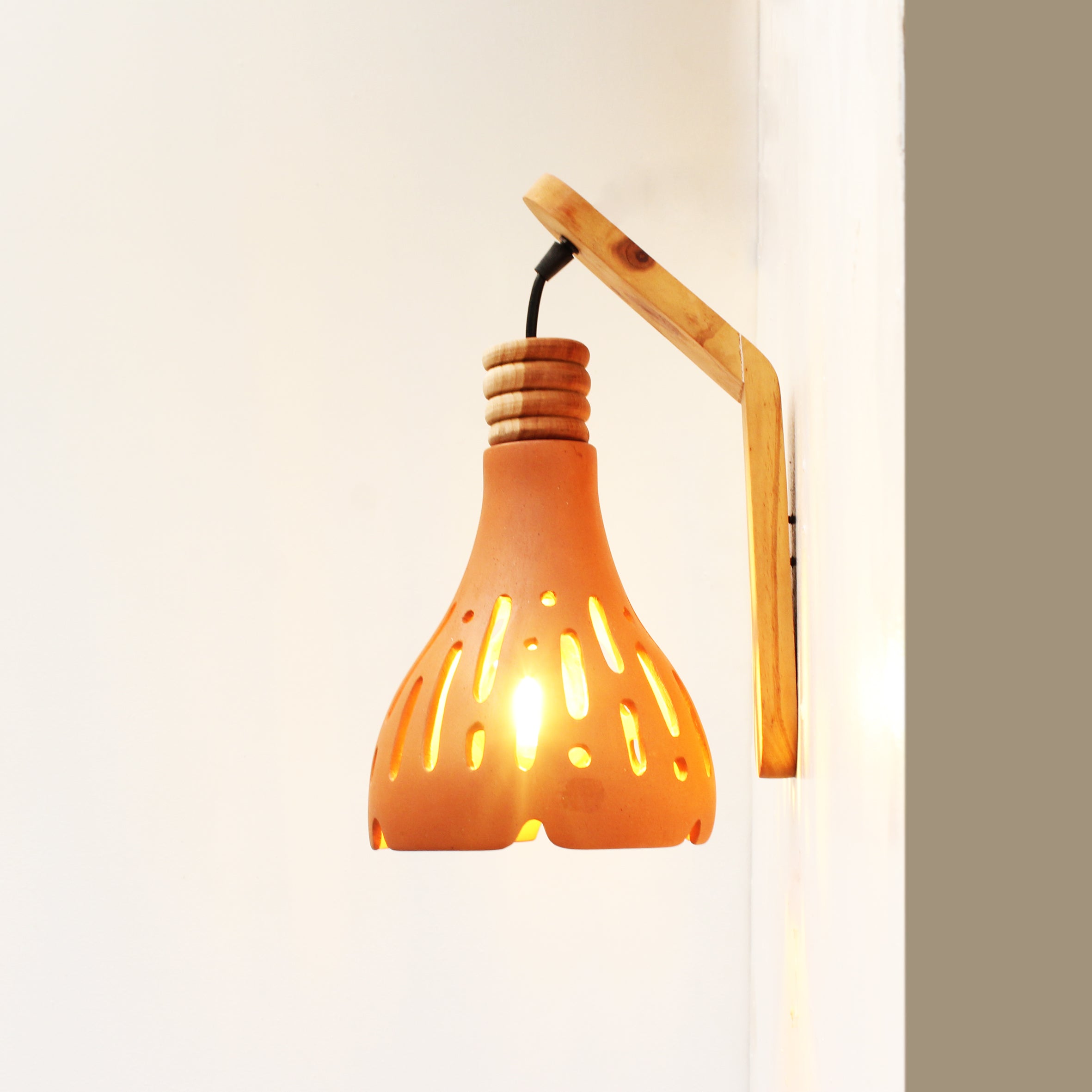 HOLLO XL4 Wall Decor Light
