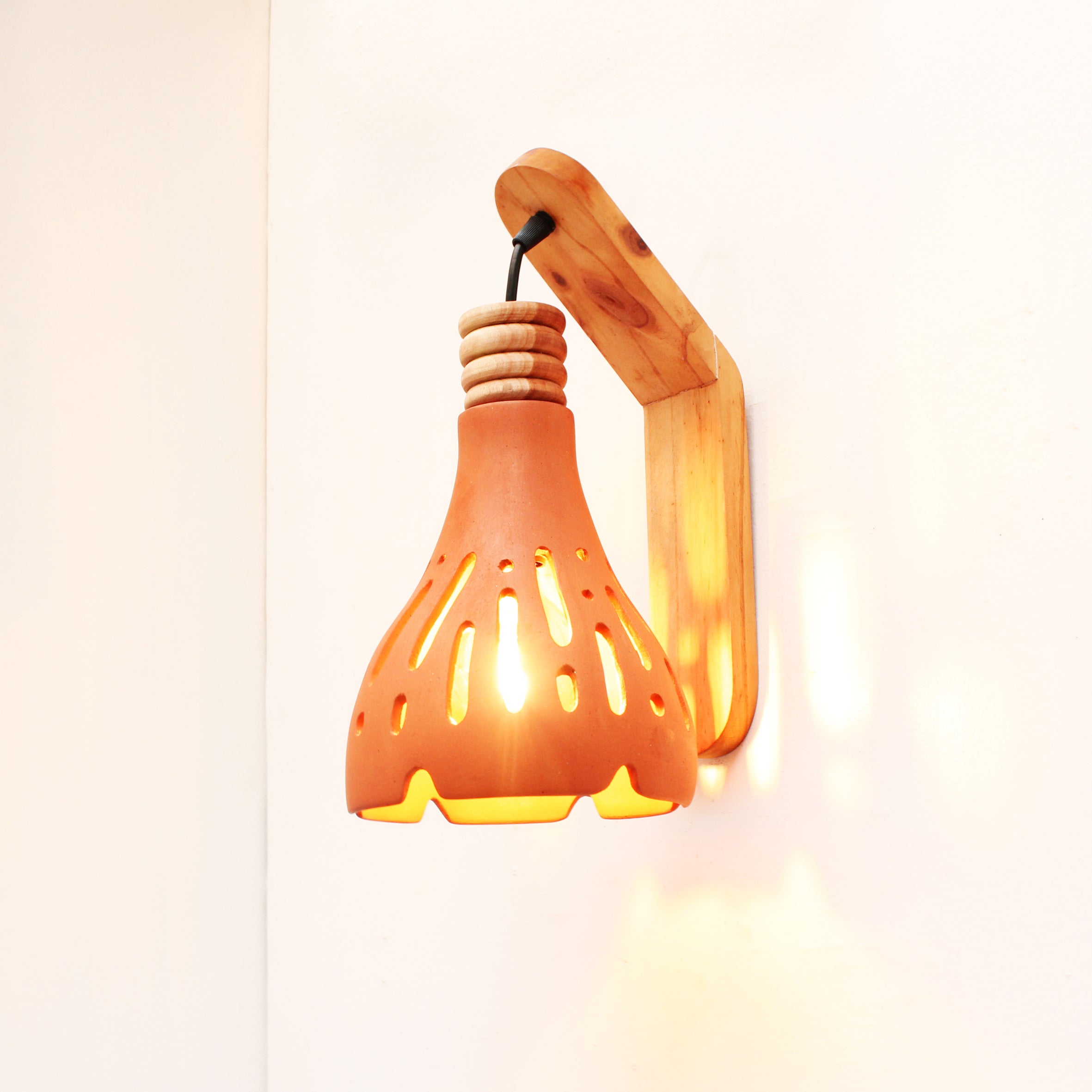HOLLO XL4 Wall Decor Light